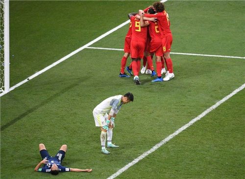 13, 法甲金靴争夺战三球员同进两球  